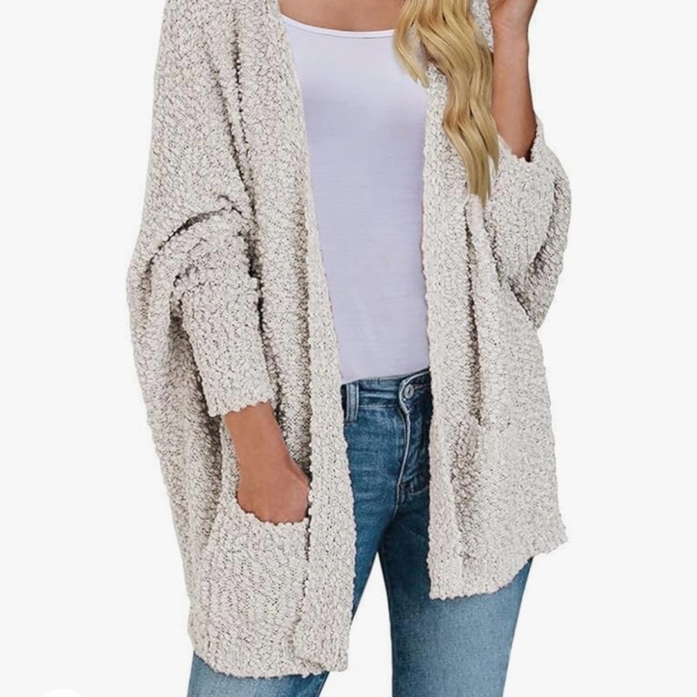 MEROKEETY Popcorn
Batwing Sleeve Oversized
Cardigan- Off White- Size Large